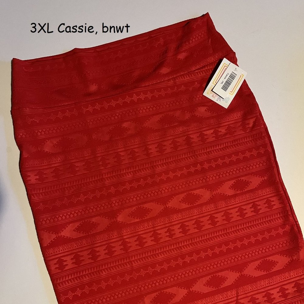 3XL Lularoe Cassie pencil skirt, red SW texture